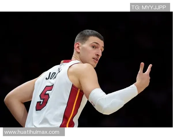 斯波强调约维奇需把握每一天提升自我机会期待他不久后展现实力